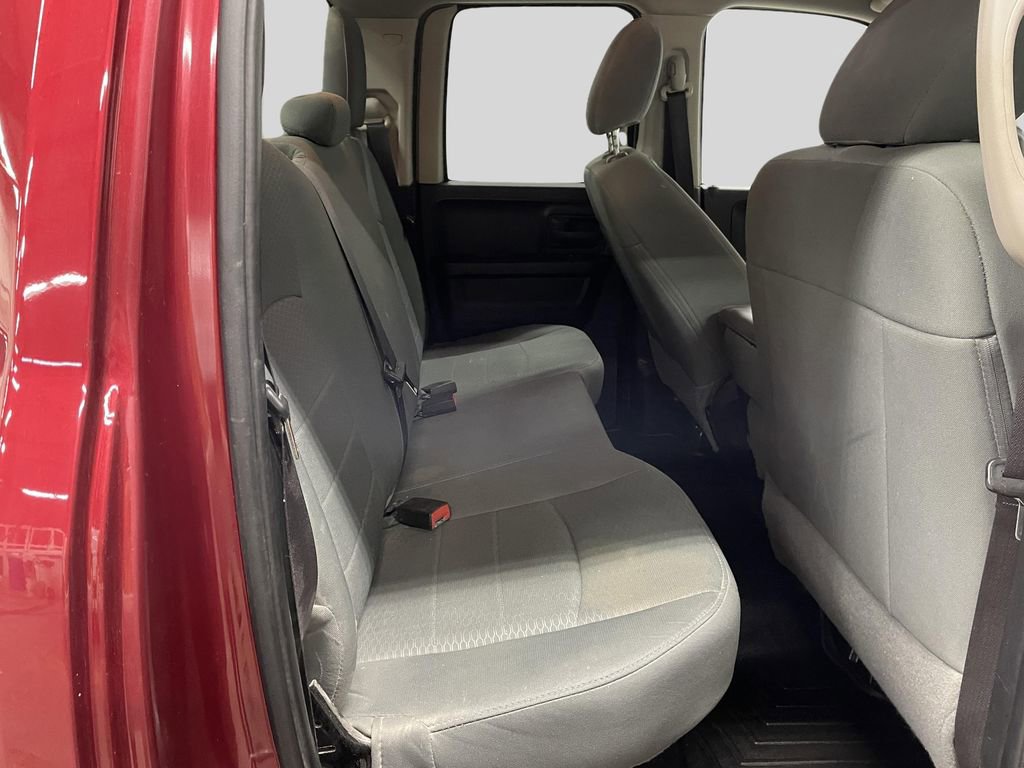 Used 2015 RAM 1500 Express AWD/4WD image 11