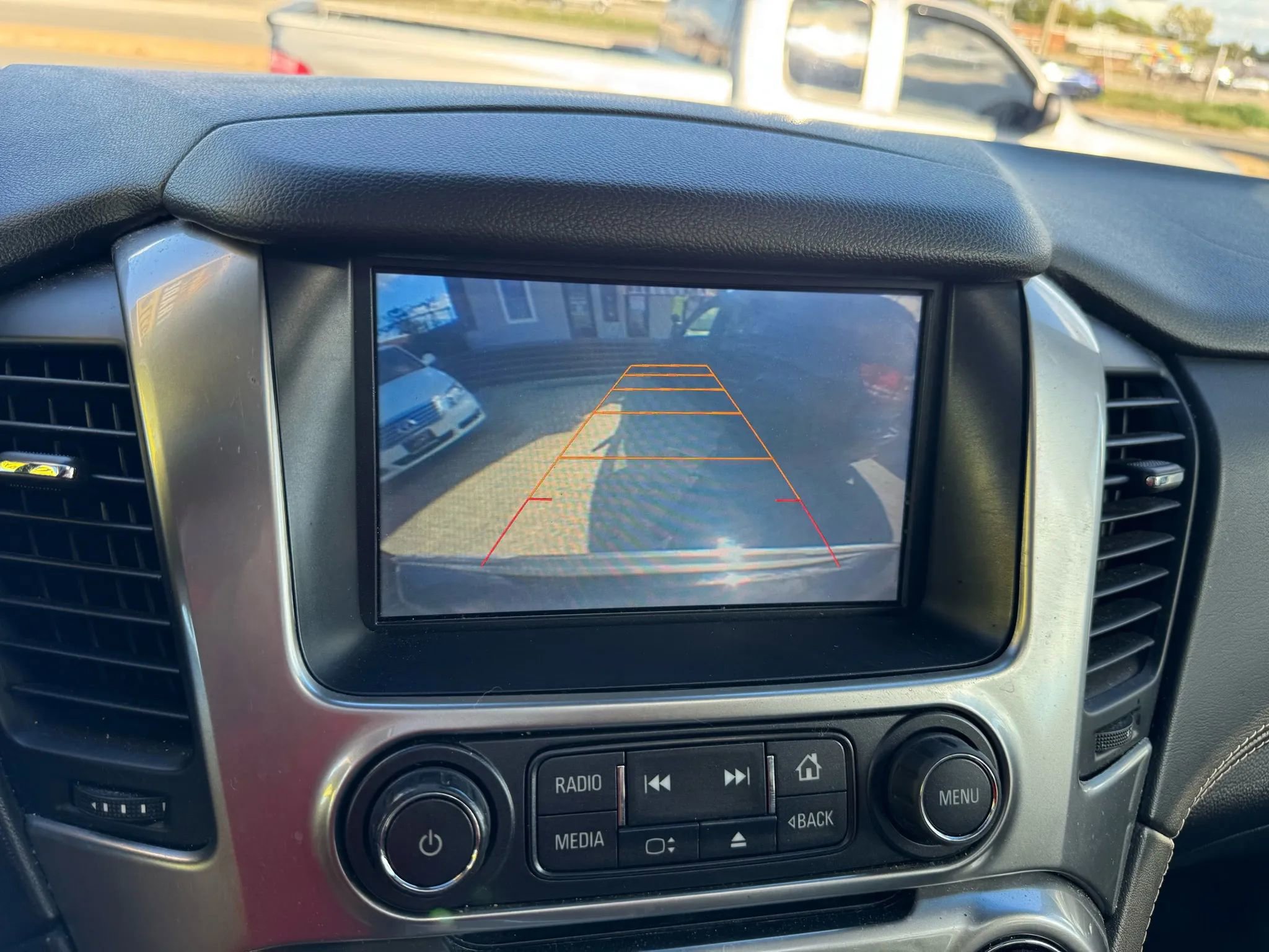 Used 2015 Chevrolet Suburban LTZ image 33