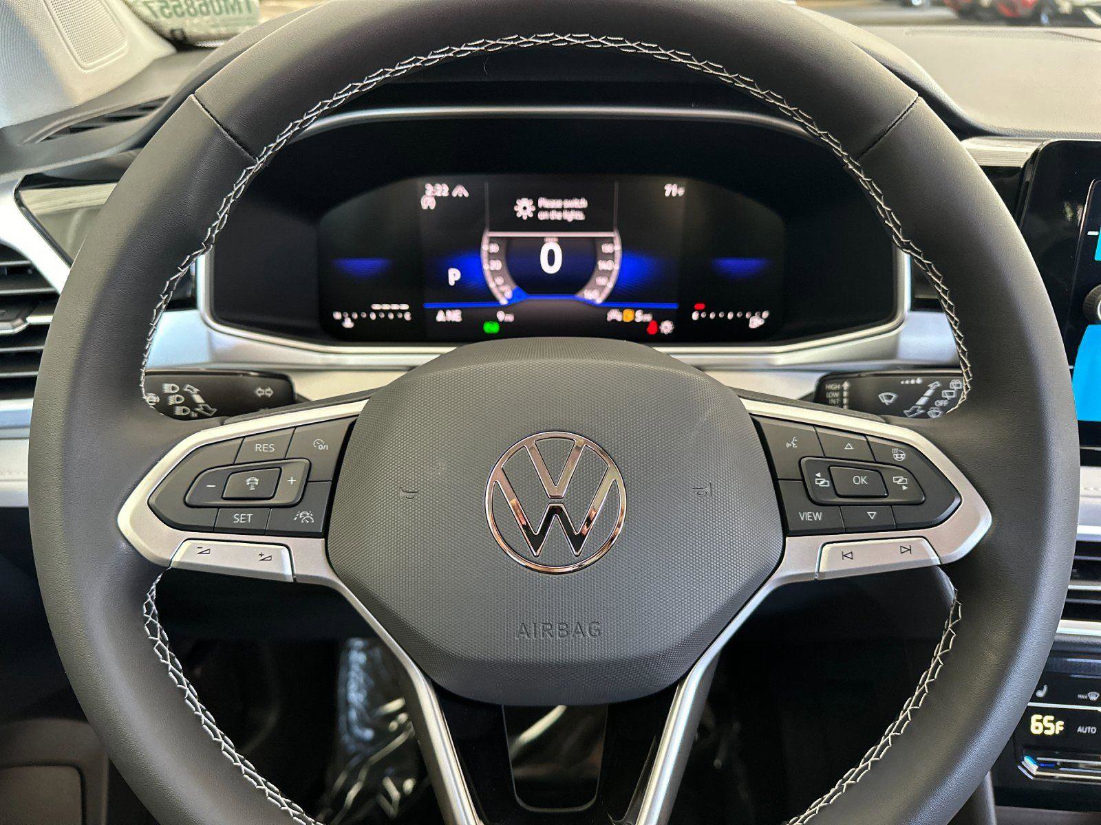 New 2026 Volkswagen Taos SE AWD/4WD image 22