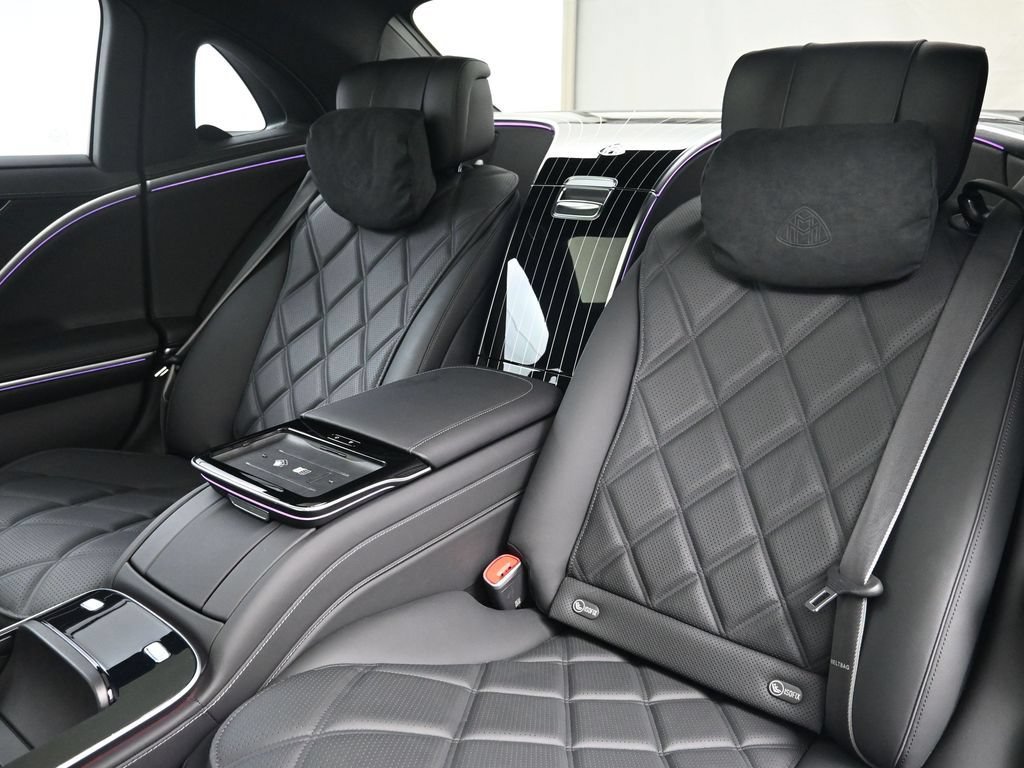 Used 2023 Mercedes-Benz Maybach S 580 4MATIC image 6