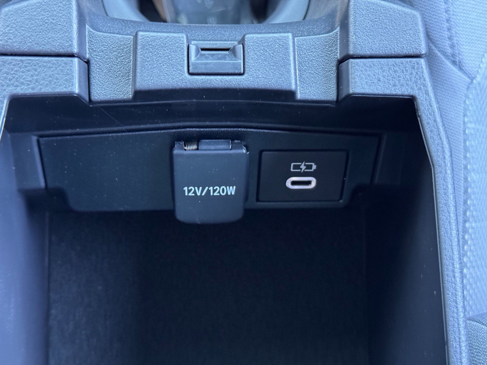 Used 2025 Toyota Corolla Cross AWD Hybrid image 28