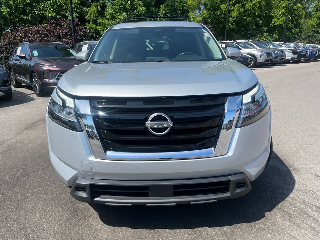 Used 2022 Nissan Pathfinder SV w/ SV Premium Package FWD image 35