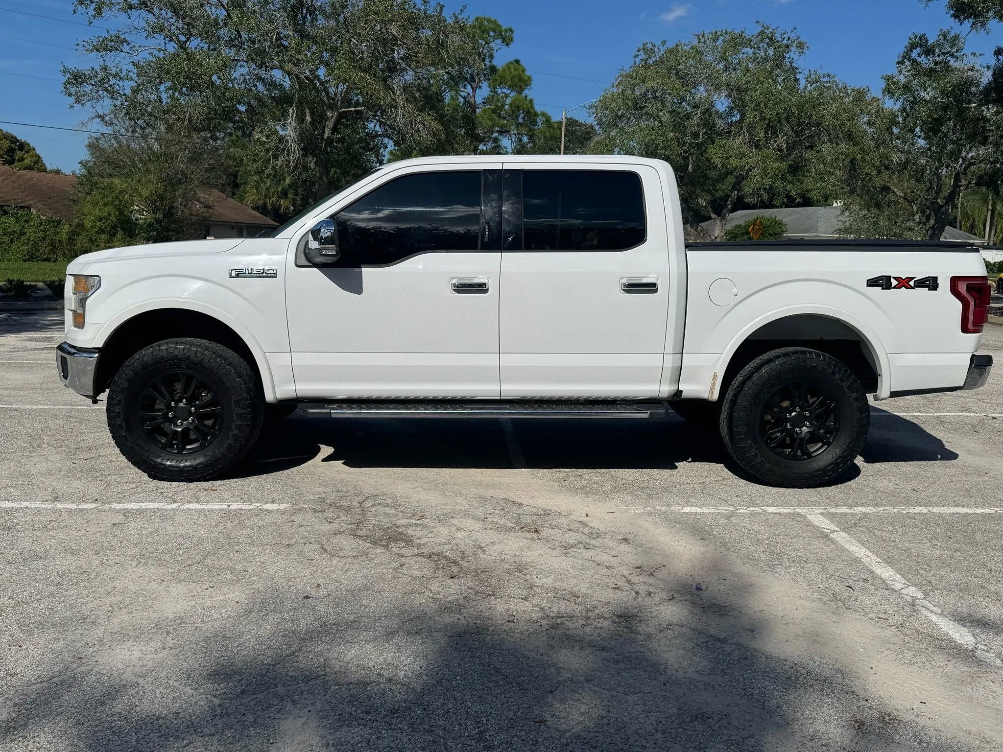 Used 2017 Ford F150 Lariat image 4