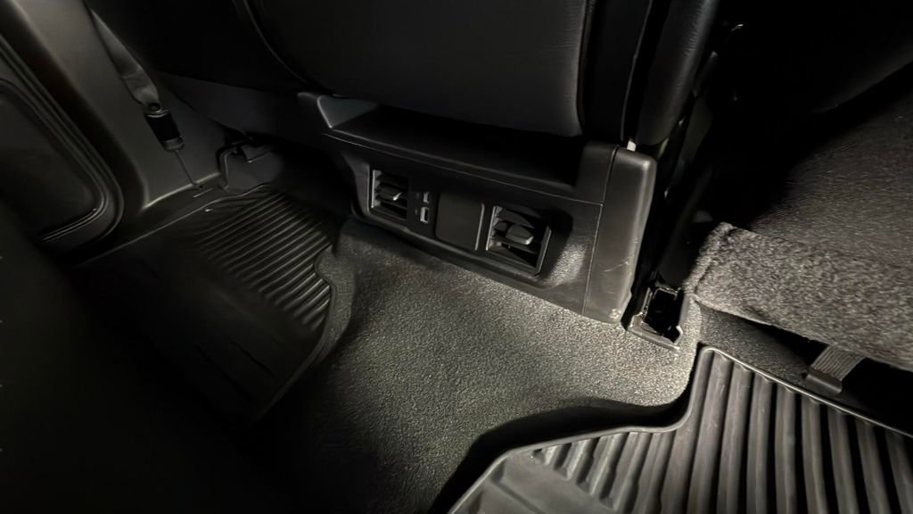 Used 2024 Chevrolet Silverado 1500 Custom image 29