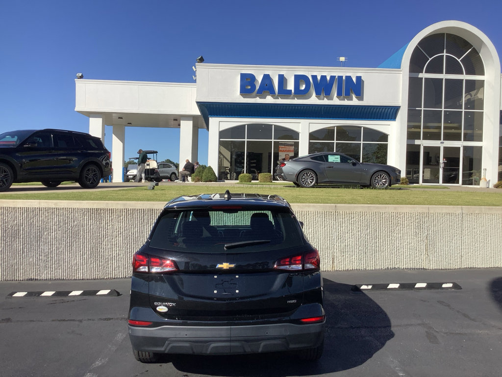 Used 2022 Chevrolet Equinox LS AWD/4WD image 6