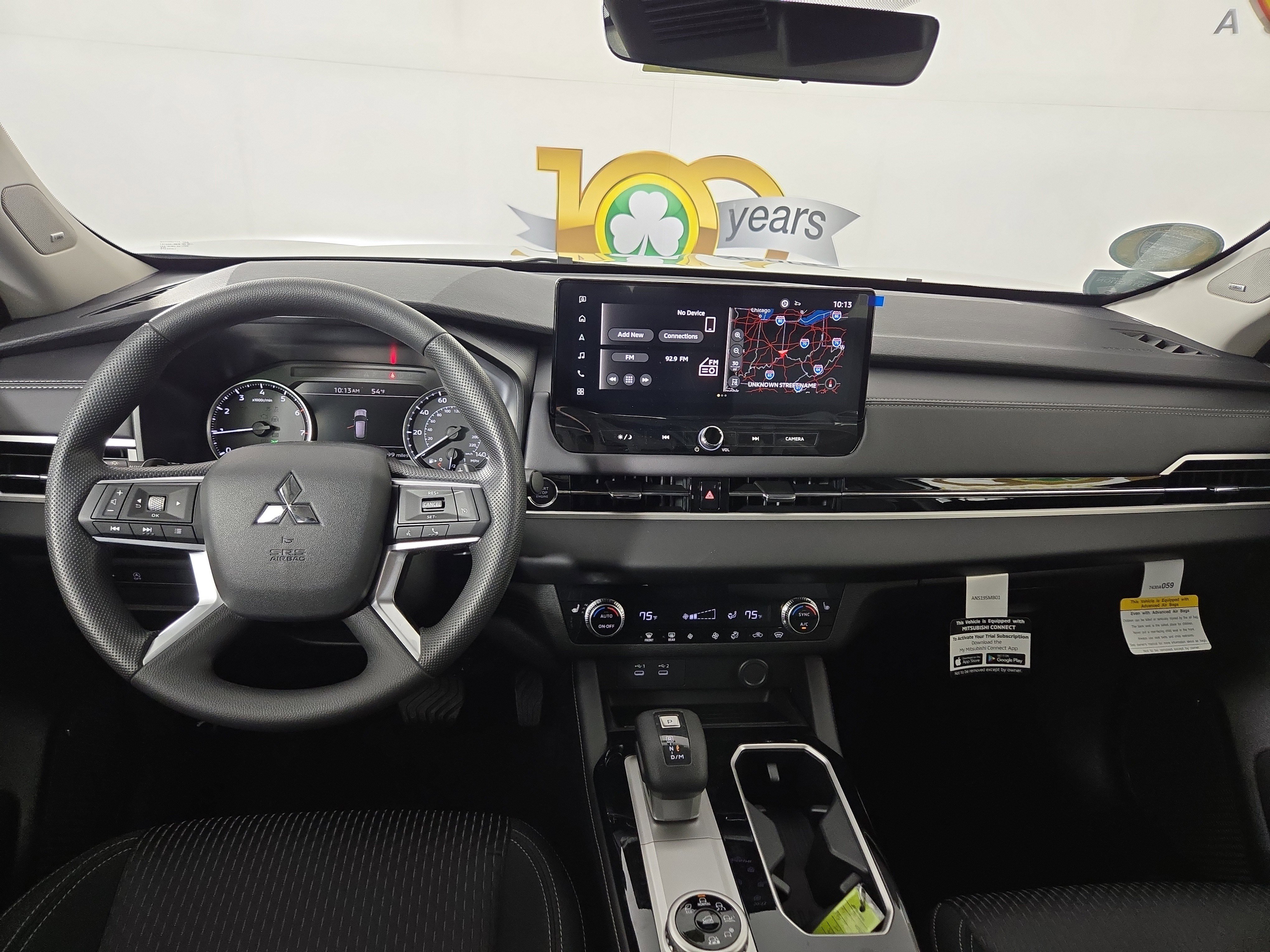 New 2026 Mitsubishi Outlander ES image 13