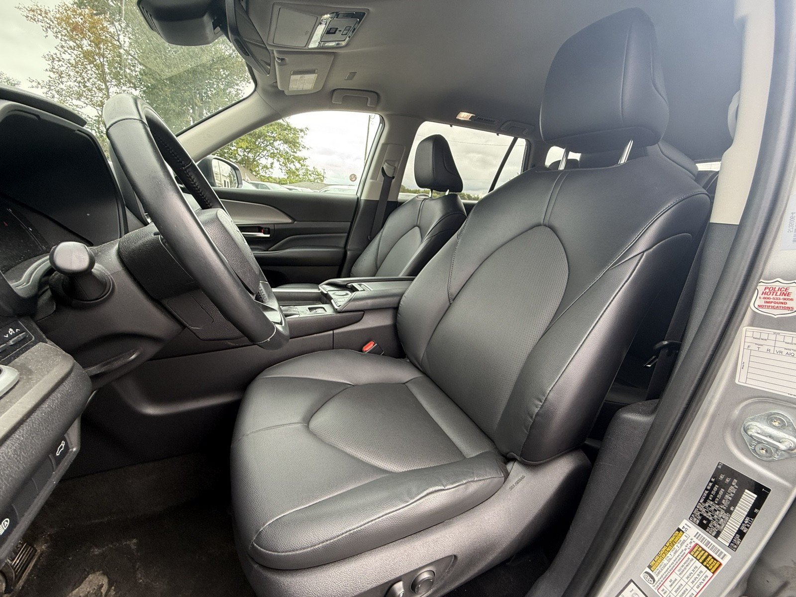 Used 2025 Toyota Grand Highlander AWD image 9