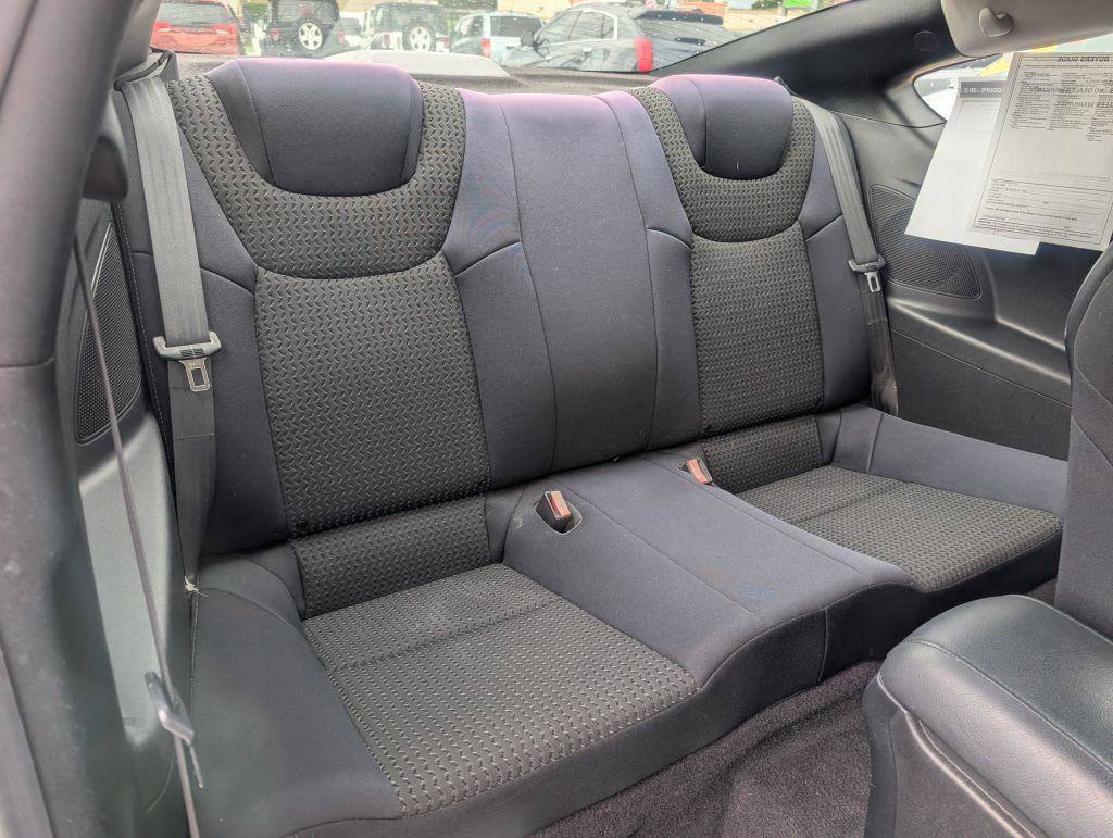 Used 2011 Hyundai Genesis 2.0T RWD image 12