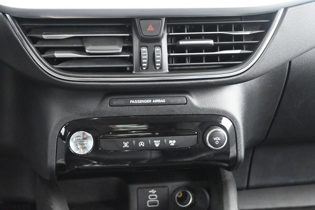 Used 2025 Ford Escape Platinum AWD/4WD image 28