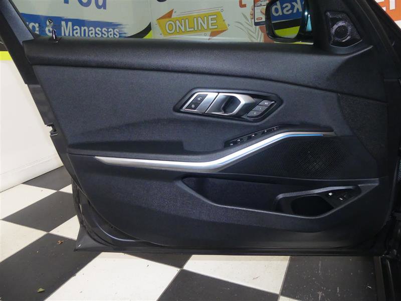 Used 2021 BMW 330e xDrive w/ Convenience Package image 26