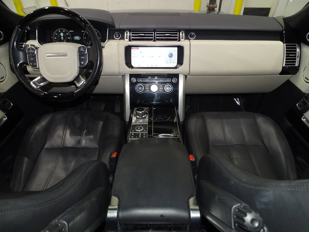 Used 2017 Land Rover Range Rover HSE AWD/4WD image 32