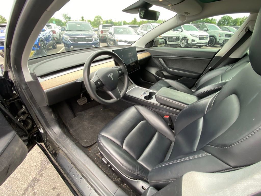 Used 2021 Tesla Model 3 Standard Range Plus RWD image 11