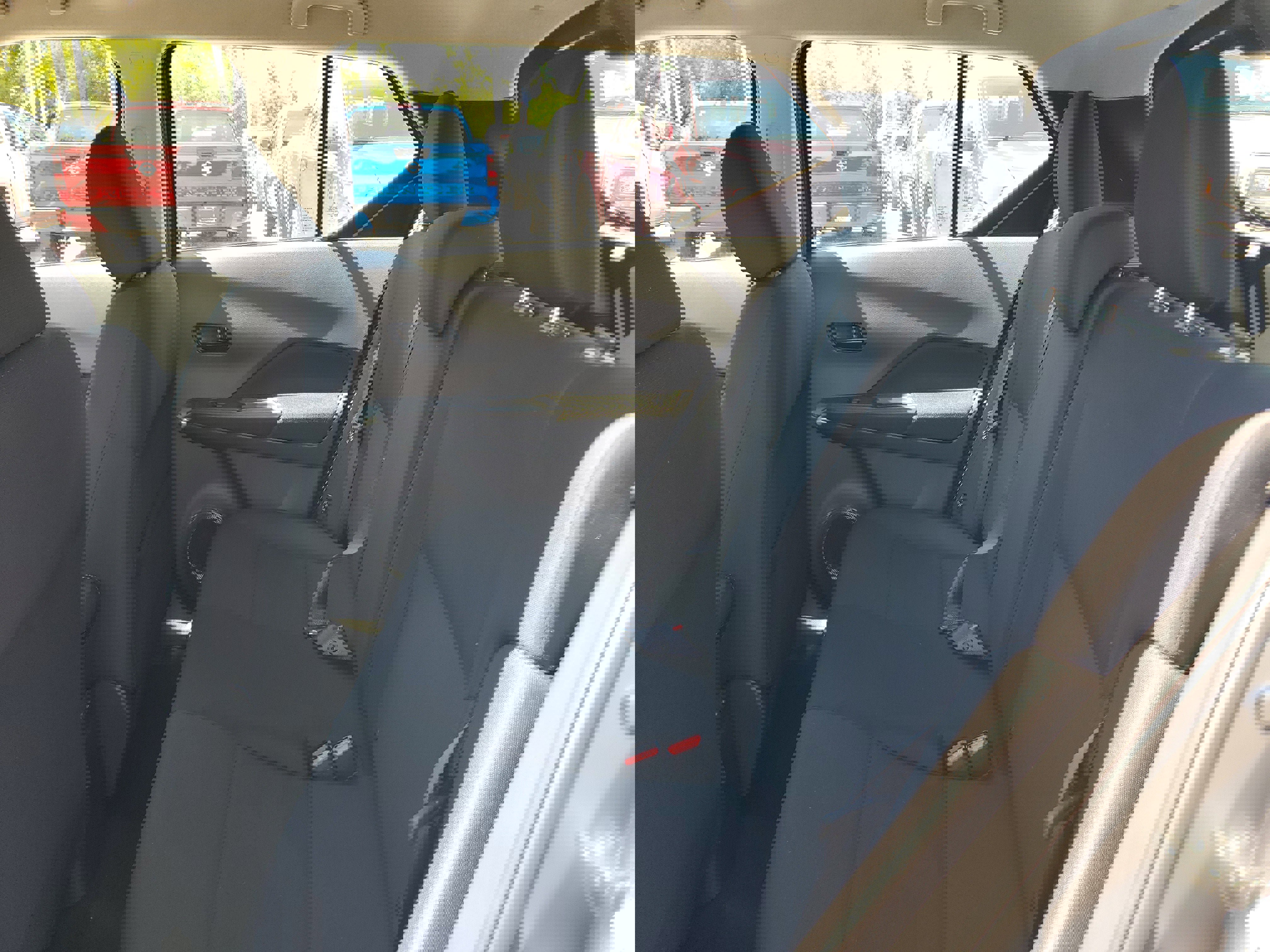 New 2025 Nissan Kicks Play S image 17