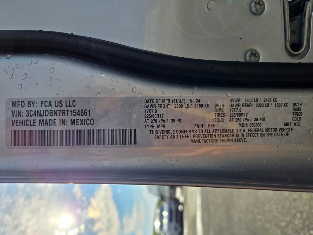 Used 2024 Jeep Compass Latitude AWD/4WD image 30