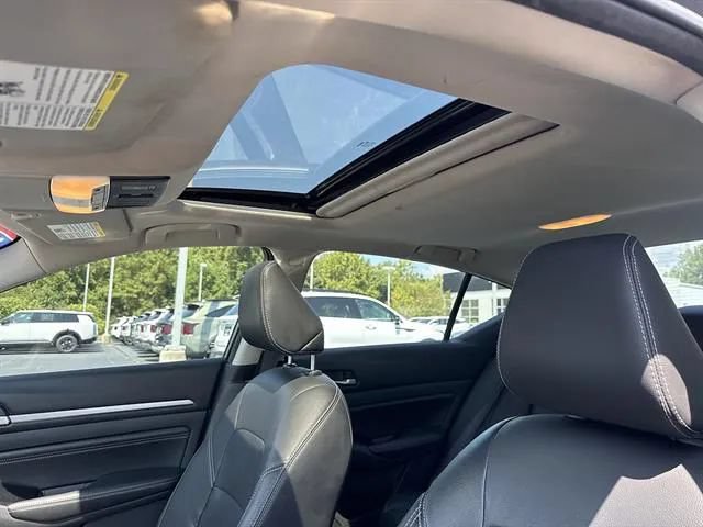 Used 2021 Nissan Altima 2.5 SL AWD/4WD image 13