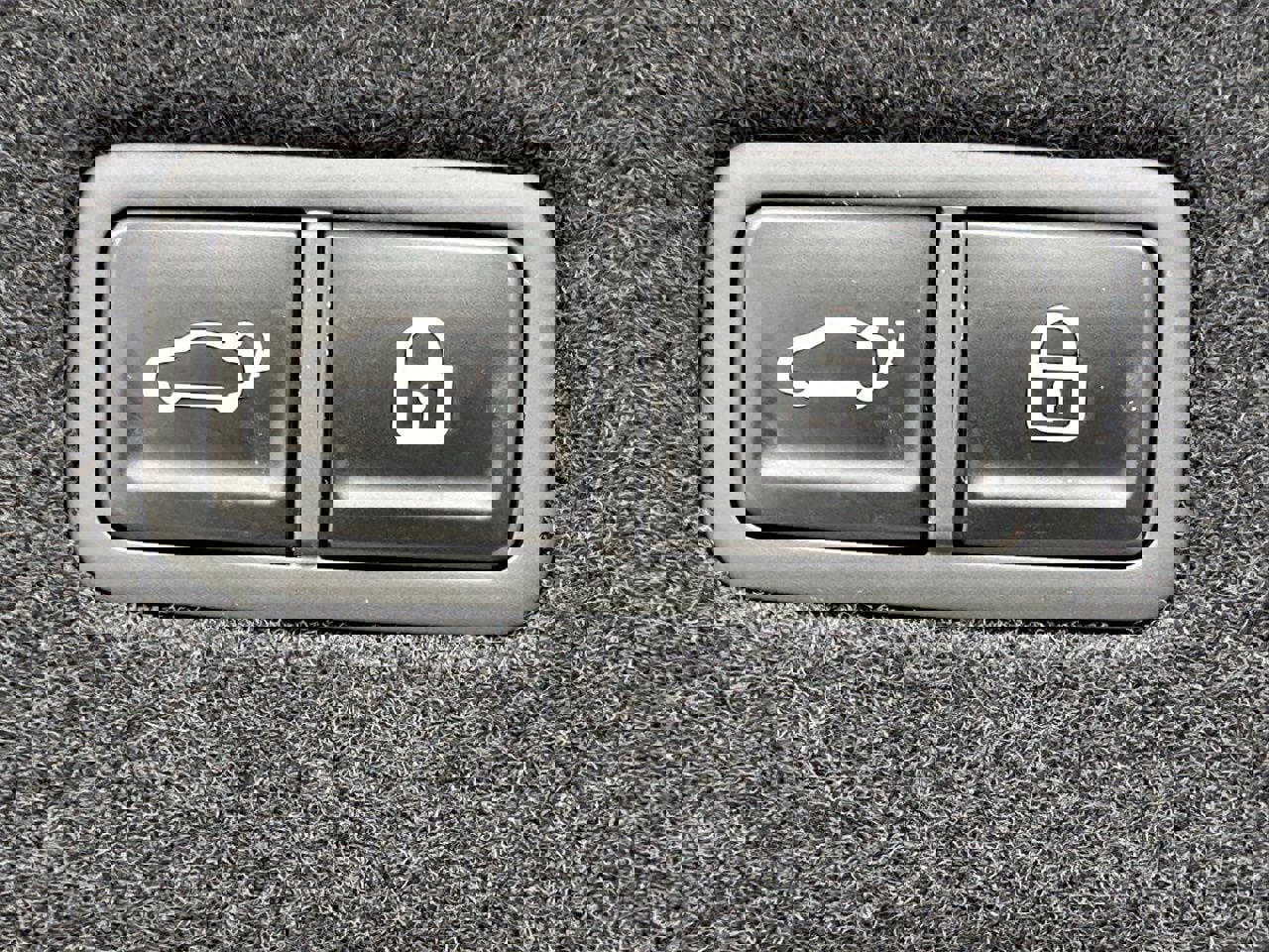 Used 2025 Genesis G90 3.5T image 14