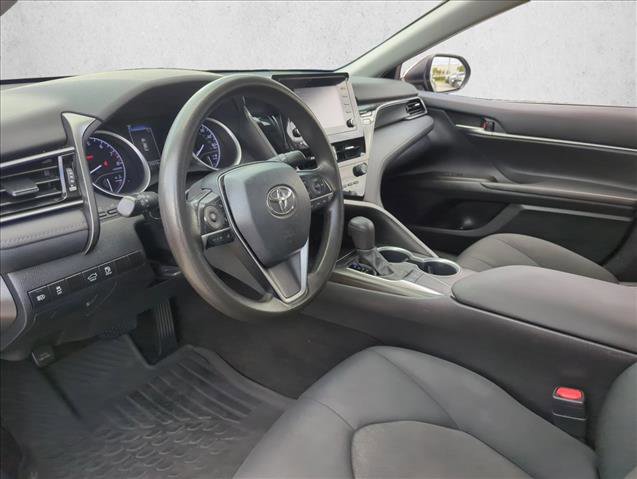Used 2022 Toyota Camry LE image 8