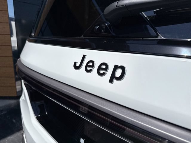 New 2026 Jeep Grand Wagoneer Summit AWD/4WD image 34
