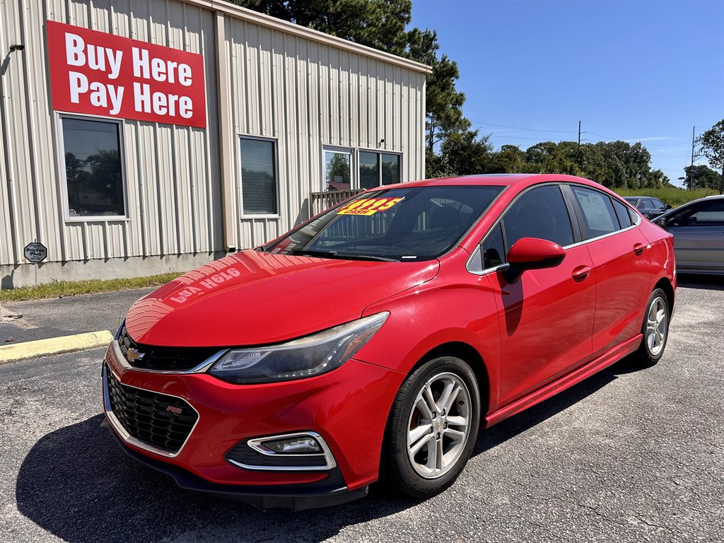 Used 2016 Chevrolet Cruze LT w/ Sun And Sound Package image 2