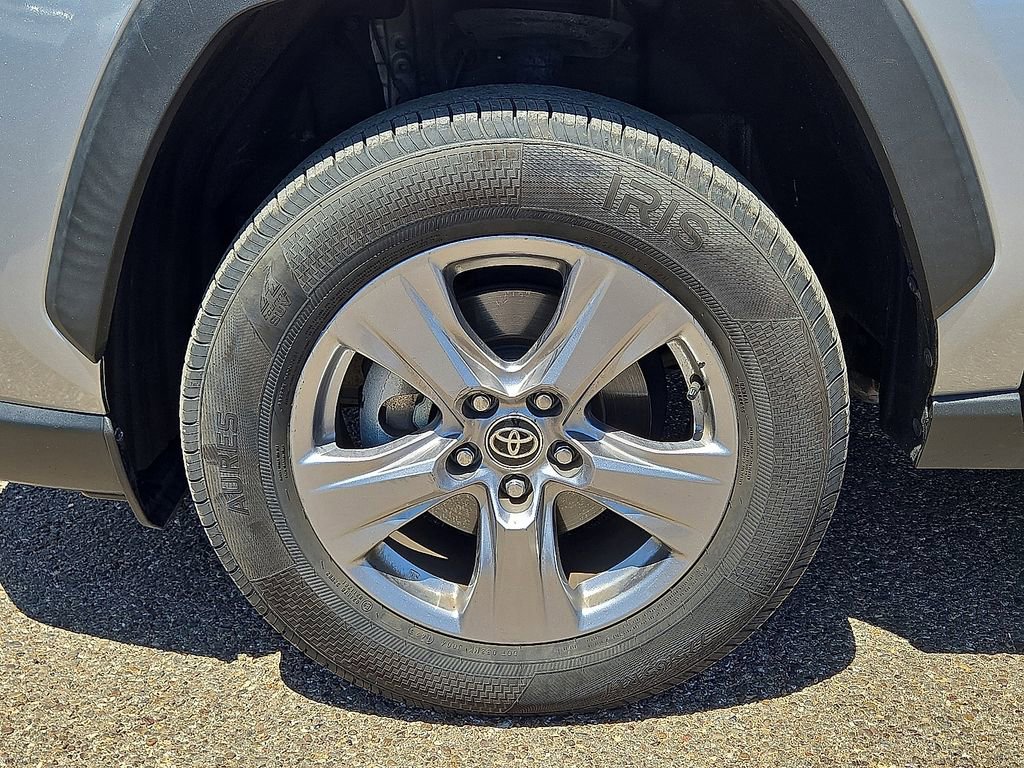 Used 2023 Toyota RAV4 XLE image 11