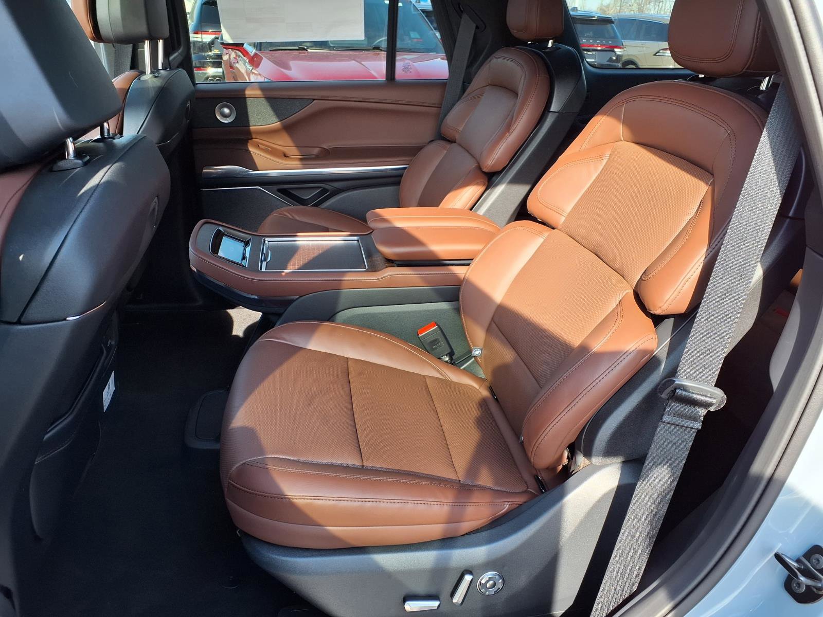 New 2026 Lincoln Navigator Reserve image 7