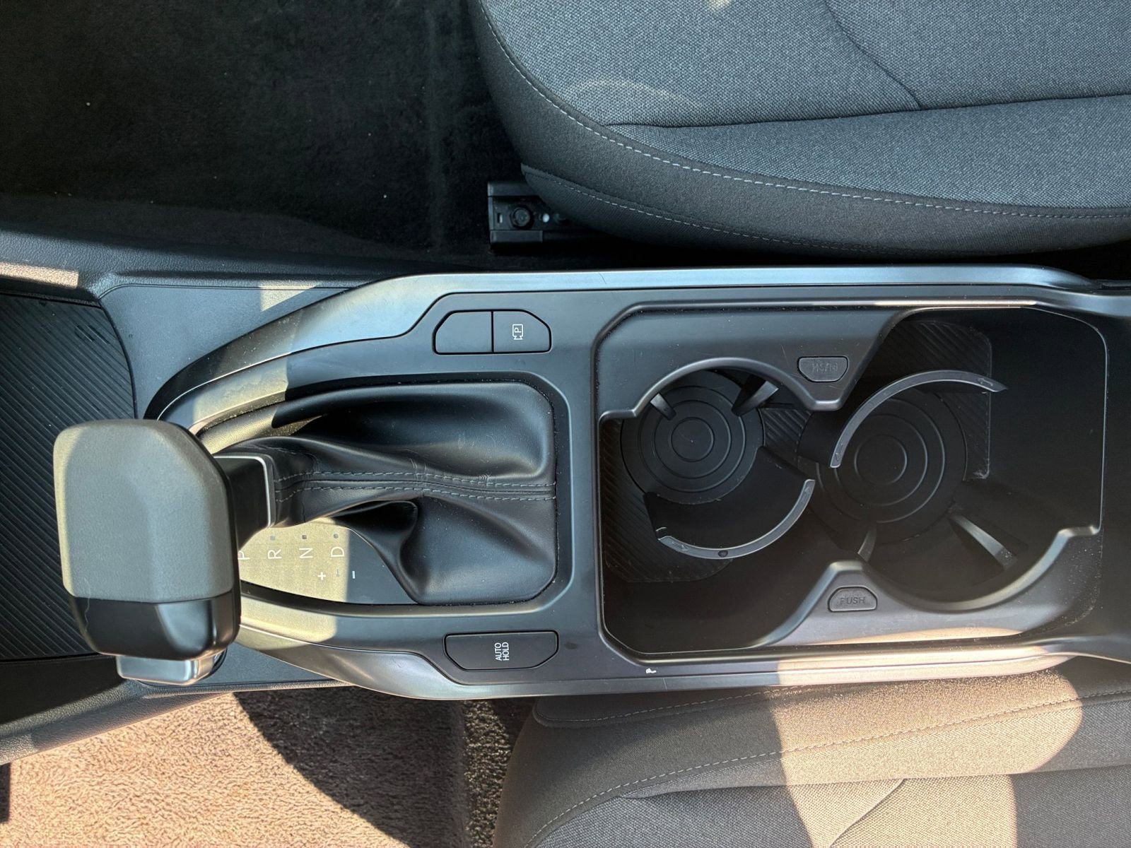 Used 2025 Kia K4 LXS image 41