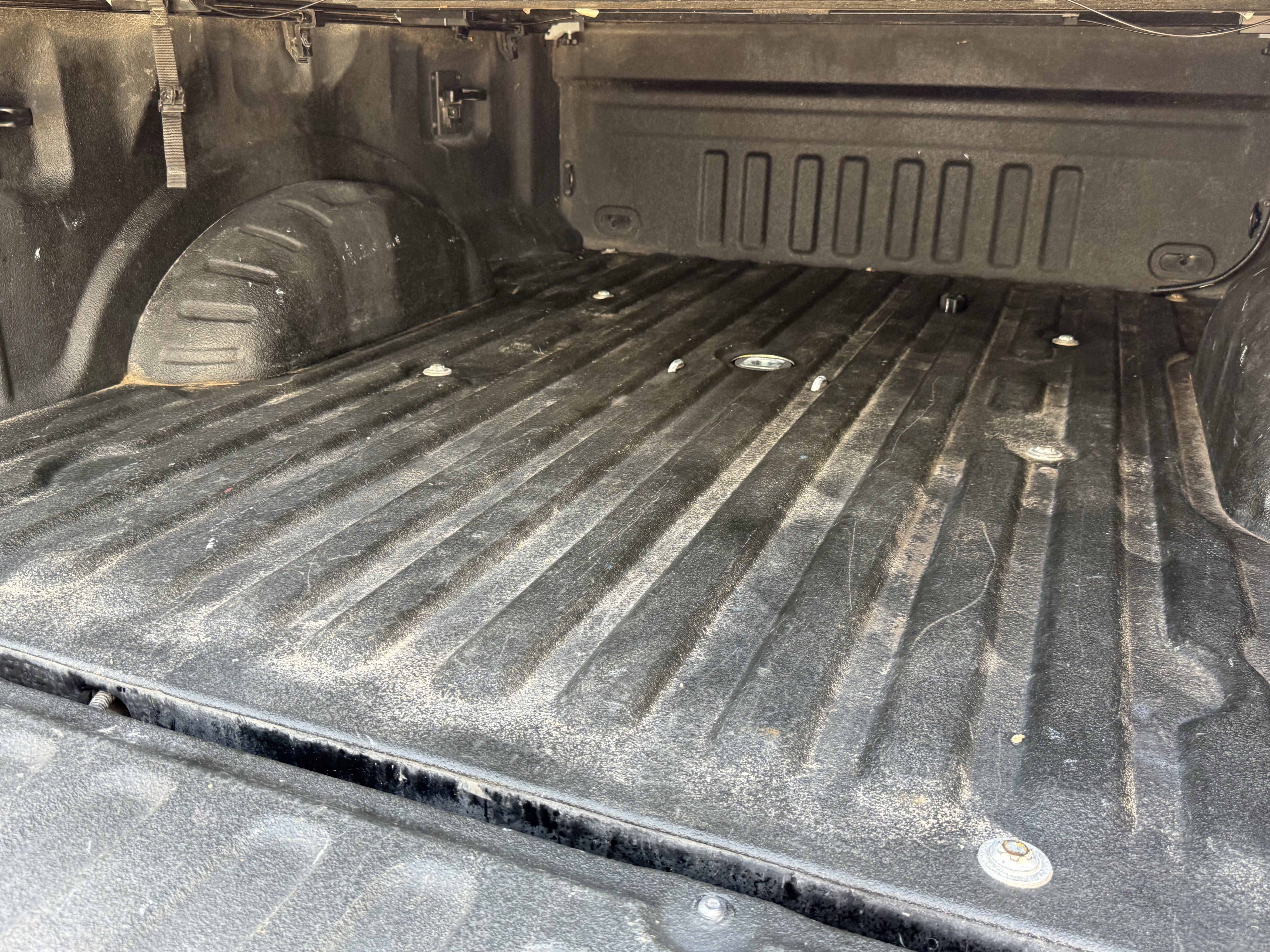 Used 2021 Ford F250 Platinum w/ FX4 Off-Road Package image 32