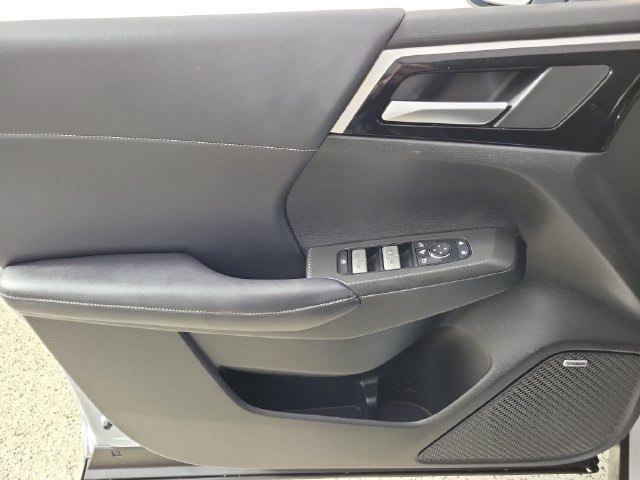Used 2026 Mitsubishi Outlander SE FWD image 22
