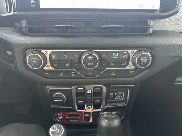 New 2025 Jeep Gladiator Willys image 35