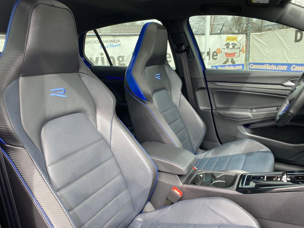 Used 2023 Volkswagen Golf R image 17