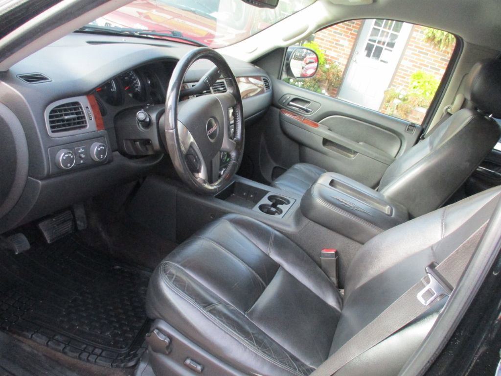 Used 2014 GMC Yukon XL SLT image 8