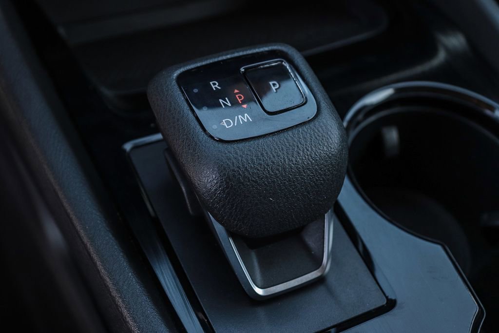 Used 2024 Nissan Rogue SV image 21