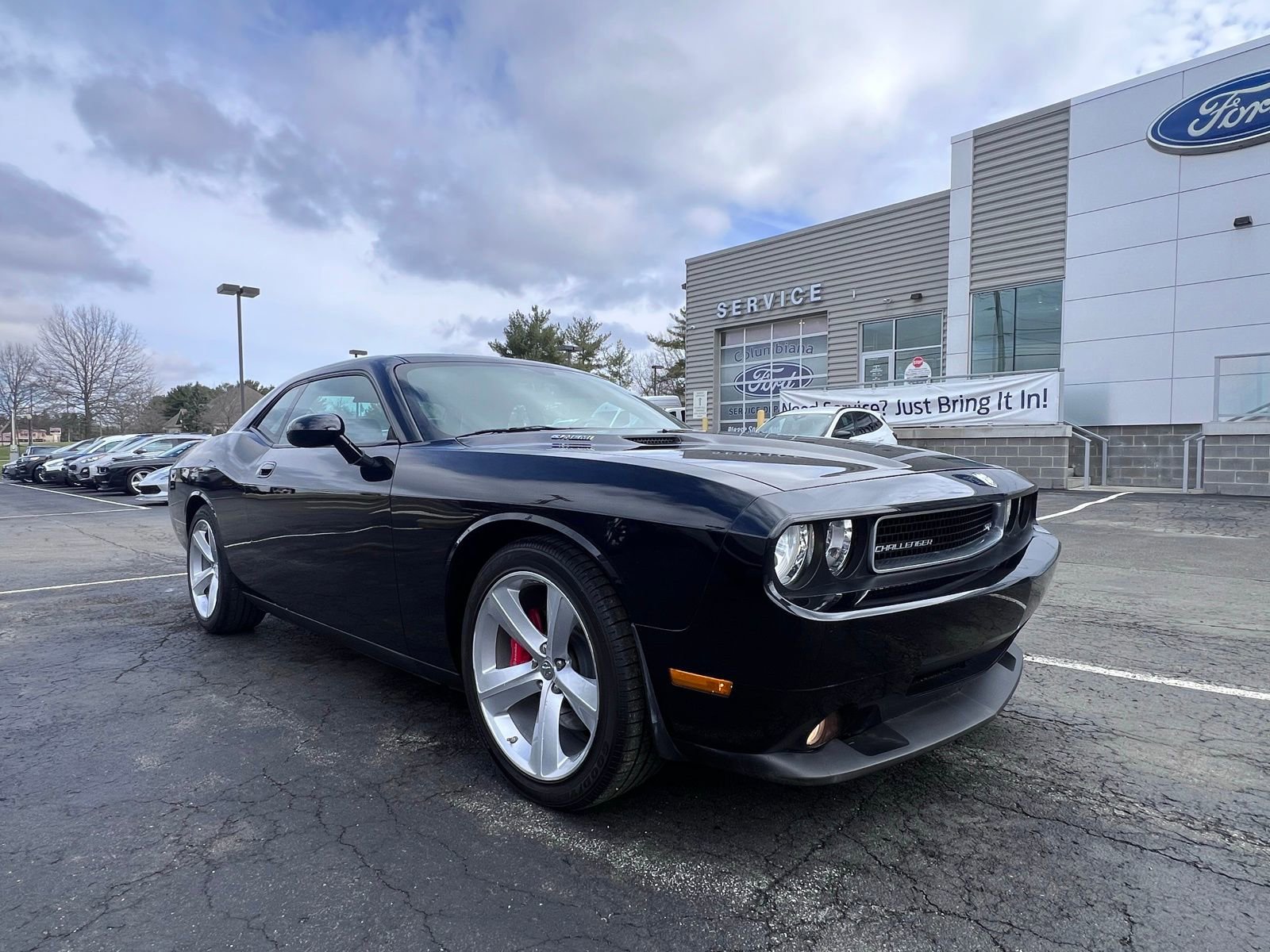 Used 2009 Dodge Challenger SRT8 w/ SRT Option Group II RWD image 9