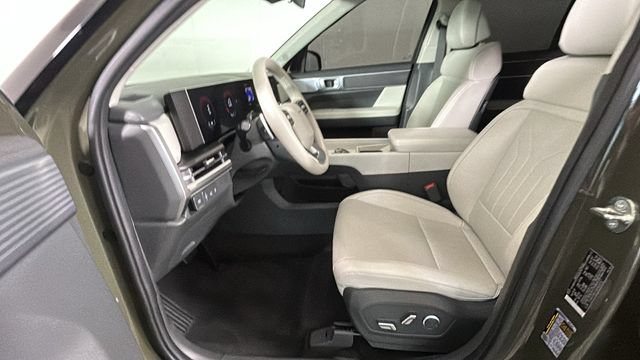 Used 2024 Hyundai Santa Fe SEL FWD image 11