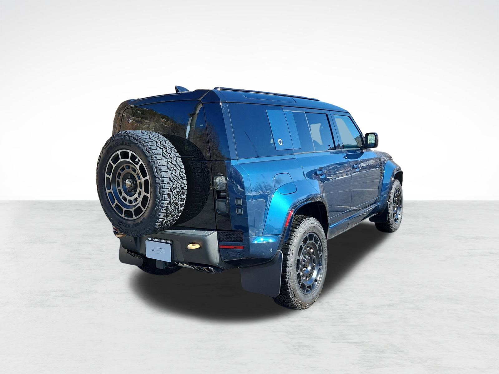 New 2026 Land Rover Defender 110 OCTA image 8