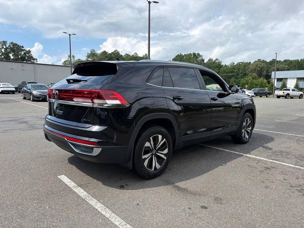 Used 2024 Volkswagen Atlas Cross Sport SE AWD/4WD image 5