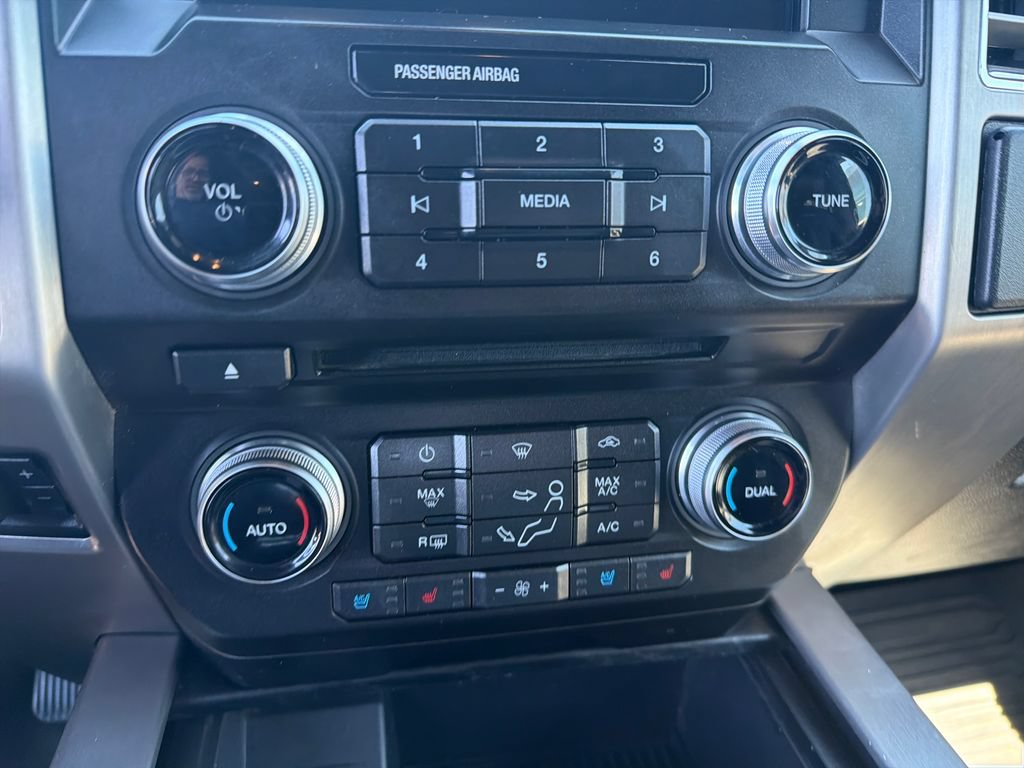 Used 2018 Ford F350 Platinum AWD/4WD image 18
