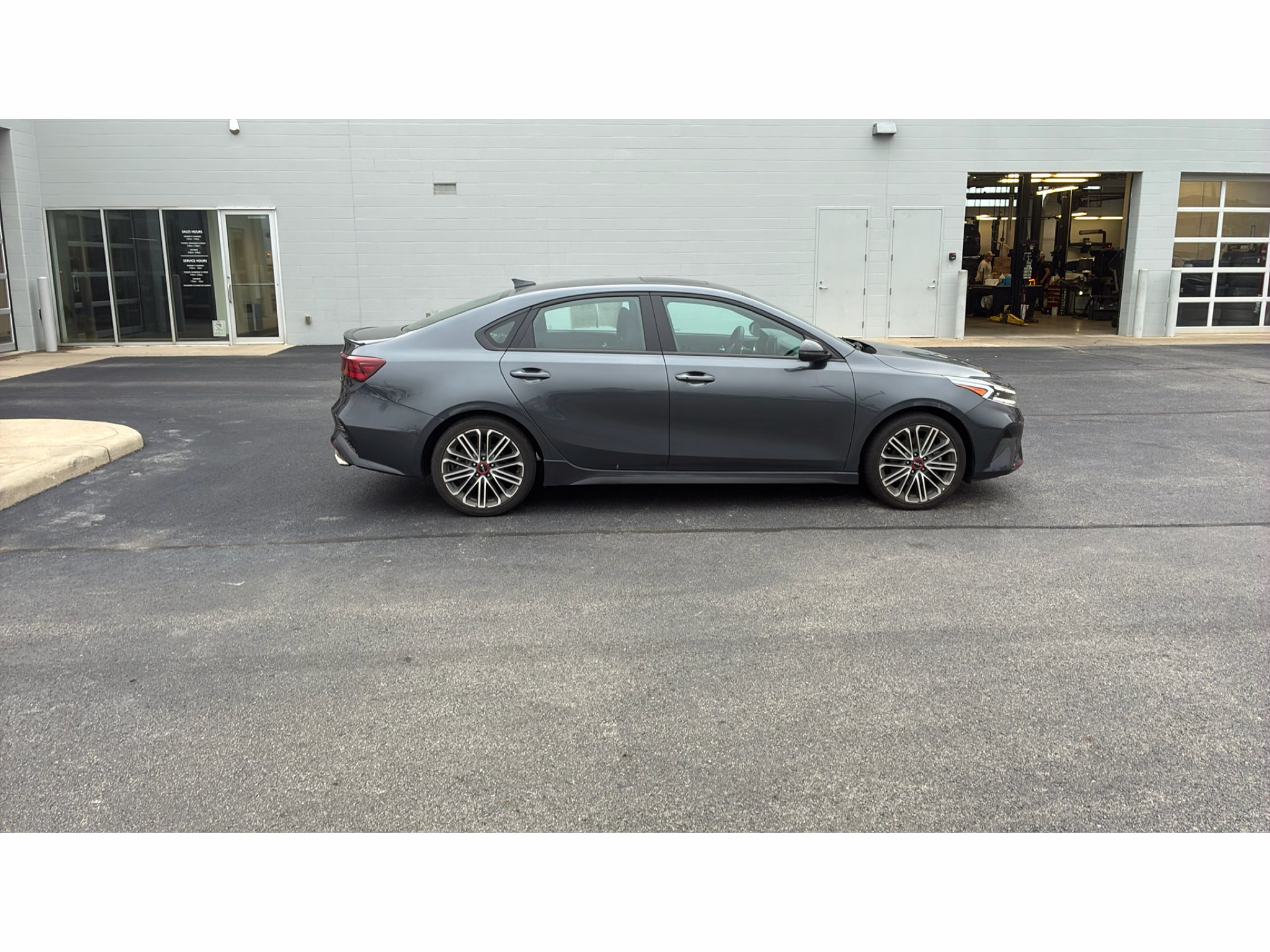 Used 2023 Kia Forte GT w/ GT2 Package FWD image 8