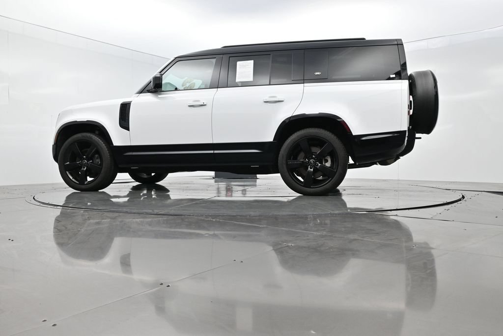 Used 2023 Land Rover Defender 130 X-Dynamic SE AWD/4WD image 56