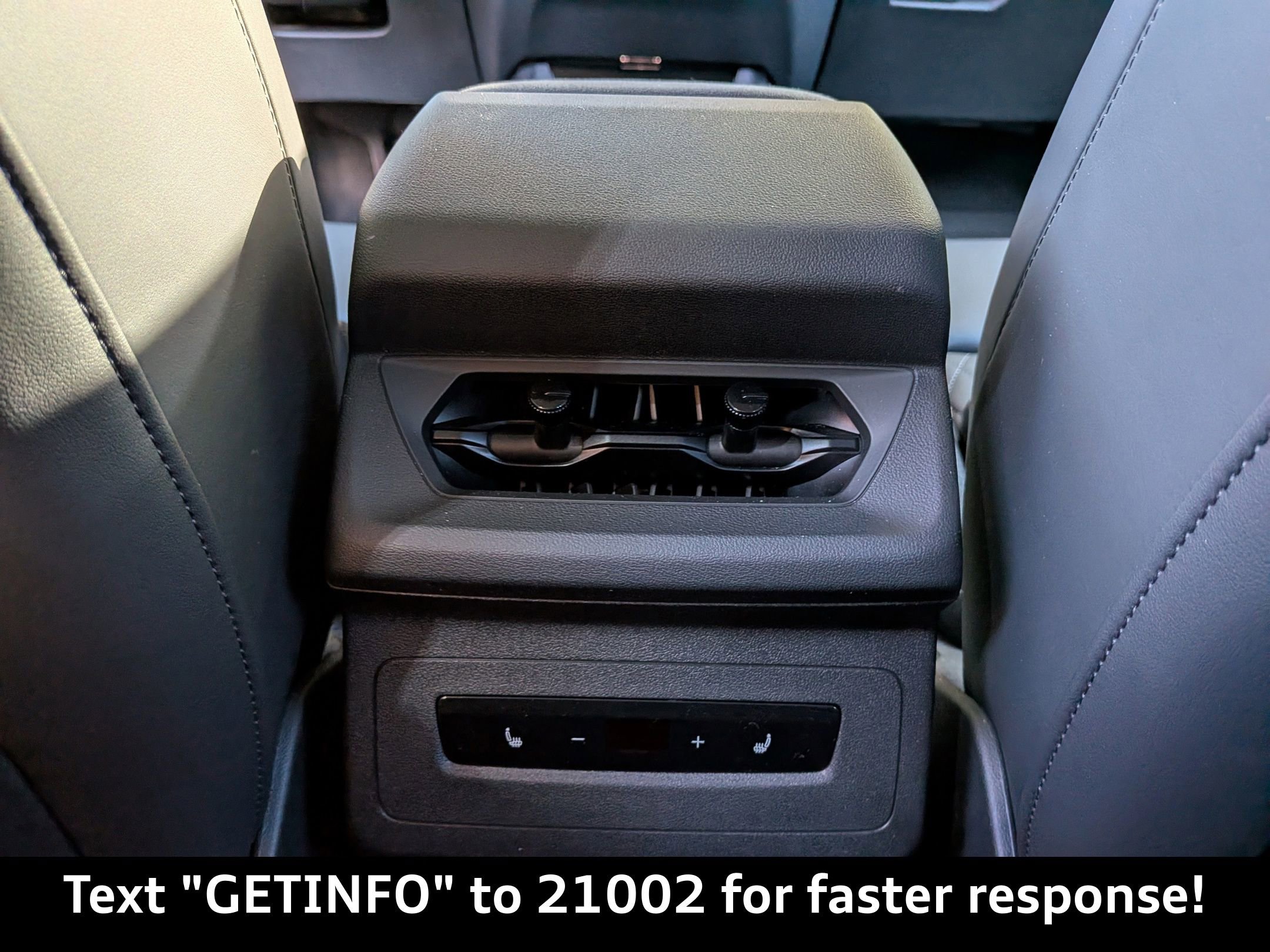 Used 2025 Audi SQ6 e-tron Prestige w/ 21" Black Optic Wheel Package image 17