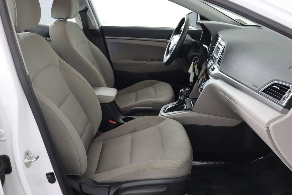 Used 2017 Hyundai Elantra SE FWD image 17