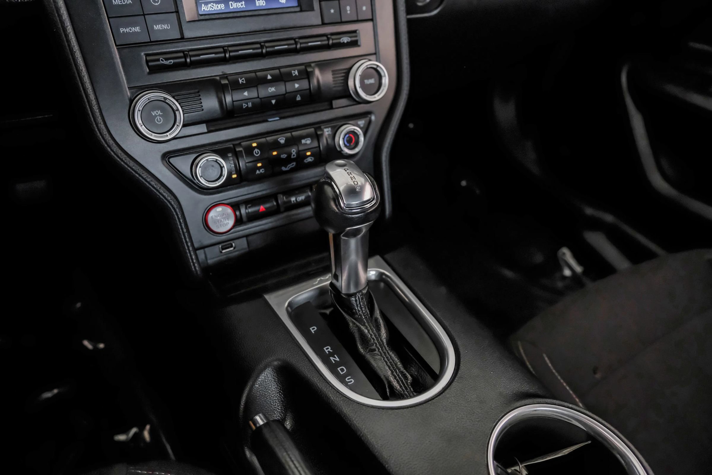 Used 2018 Ford Mustang Coupe RWD image 21