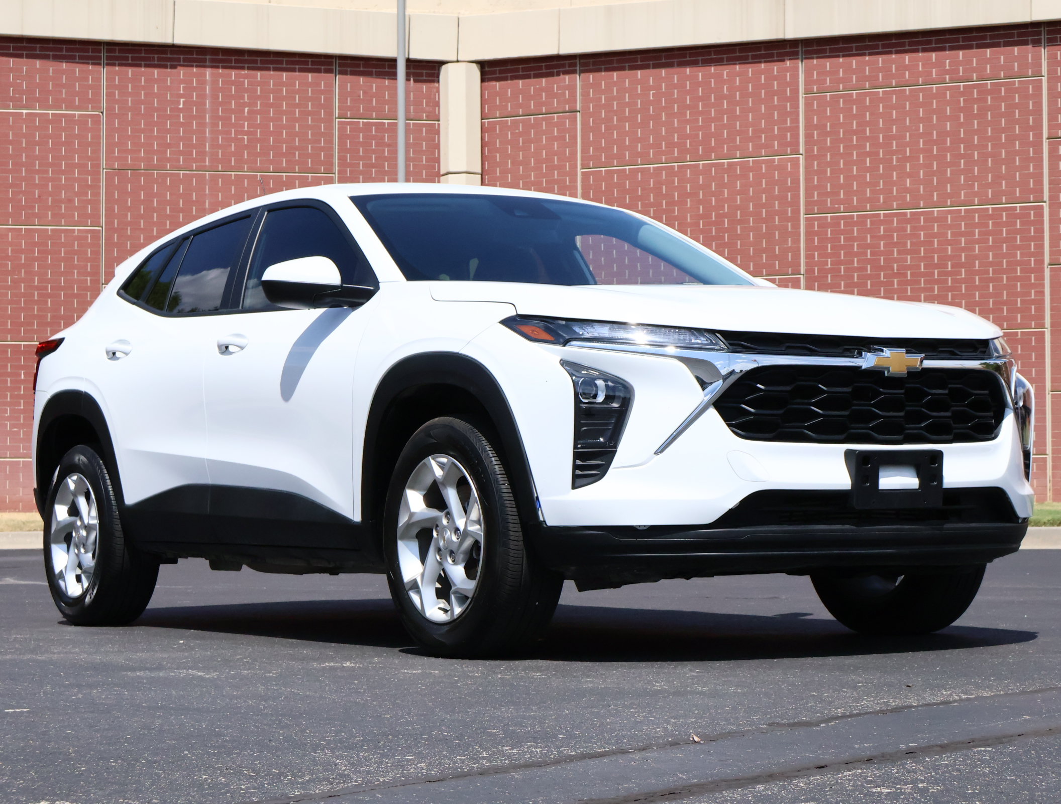 Used 2025 Chevrolet Trax LS w/ LS Convenience Package