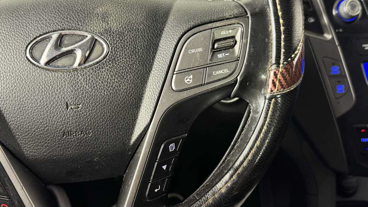 Used 2013 Hyundai Santa Fe Sport 2.0T FWD image 16