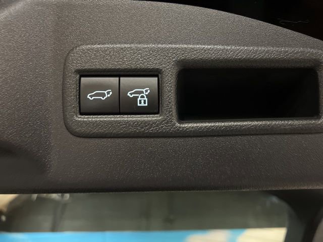 Used 2023 Subaru Solterra AWD image 63