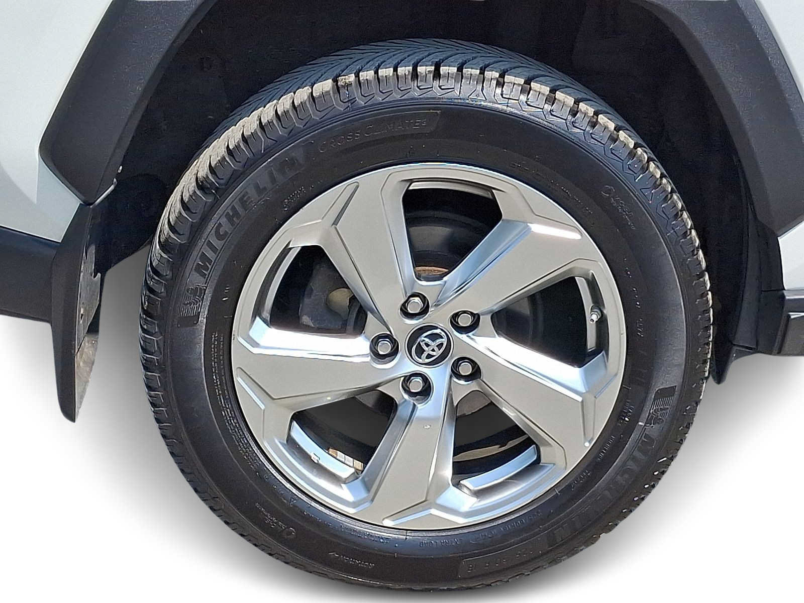 Used 2019 Toyota RAV4 Limited w/ Carpet Mat Package AWD/4WD image 6