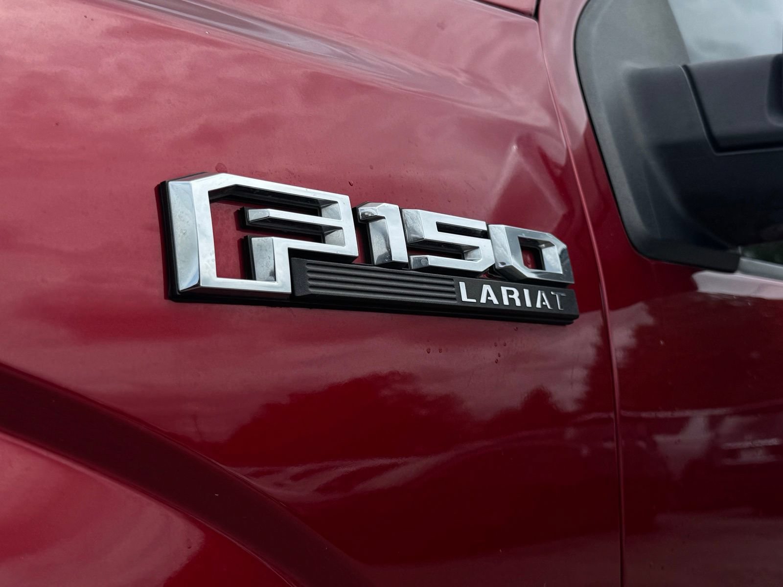 Used 2019 Ford F150 Lariat w/ Equipment Group 502A Luxury AWD/4WD image 11