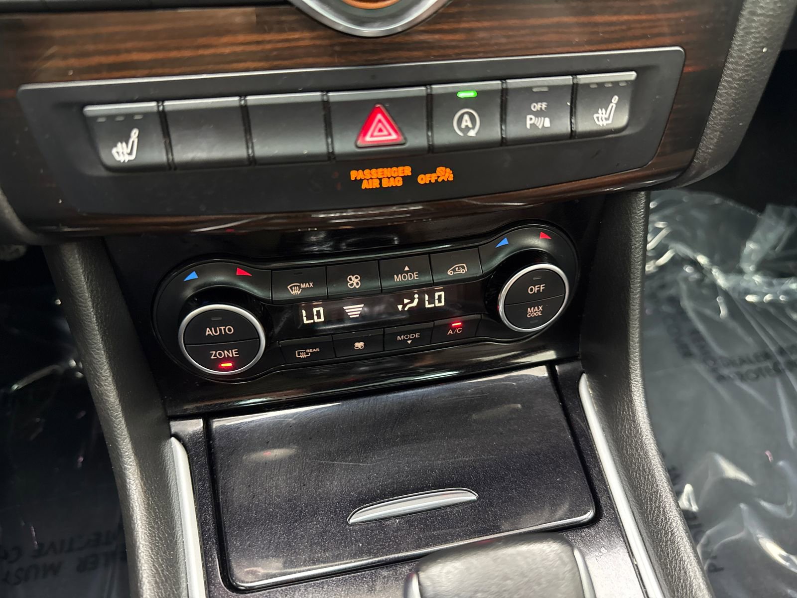 Used 2018 INFINITI QX30 Premium w/ Navigation Package AWD/4WD image 29