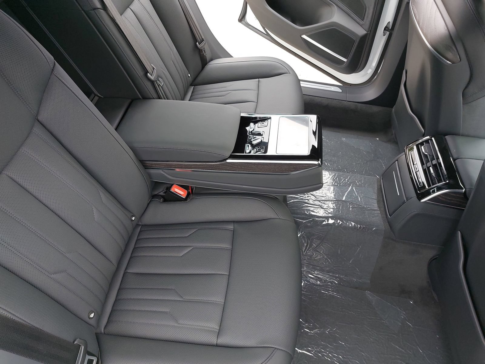 New 2026 Audi A8 L 3.0T AWD/4WD image 12