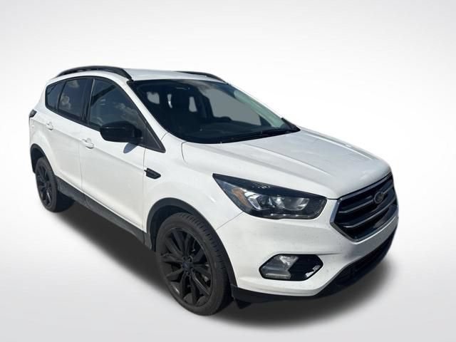 Used 2017 Ford Escape SE w/ Equipment Group 201A AWD/4WD image 7